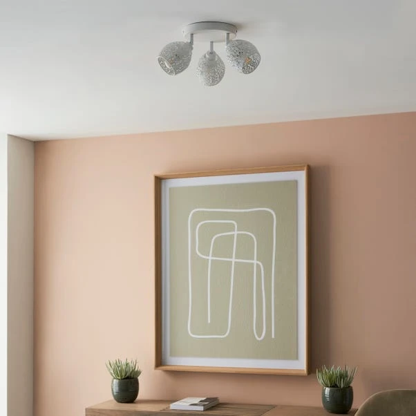 Dunelm Fearne 3 Light White Spotlight 4 Dunelm Fearne 3 Light White Spotlight - Image 4