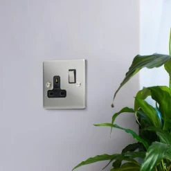 Status 1 Gang 13 Amp Stainless Steel Wall Socket