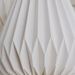 The Edited Life Origami 3 Light Paper Cluster Ceiling Fitting 6 The Edited Life Origami 3 Light Paper Cluster Ceiling Fitting -Lava Lamp Shop 30796664 alt02