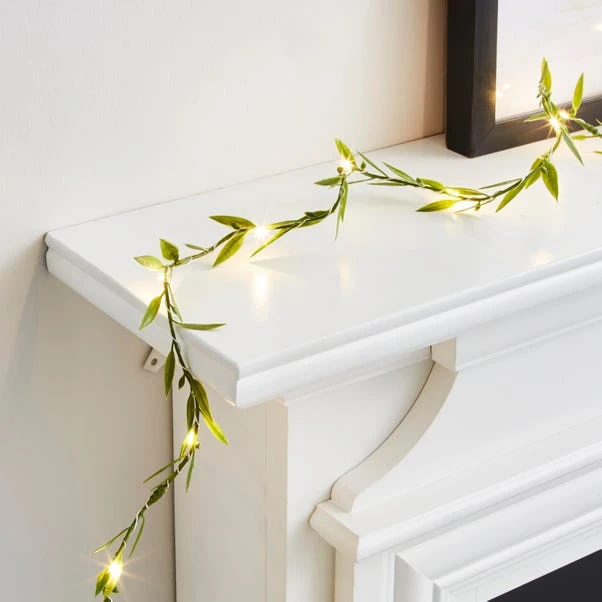 Dunelm Green Leaf LED String Light 3 Dunelm Green Leaf LED String Light - Image 3